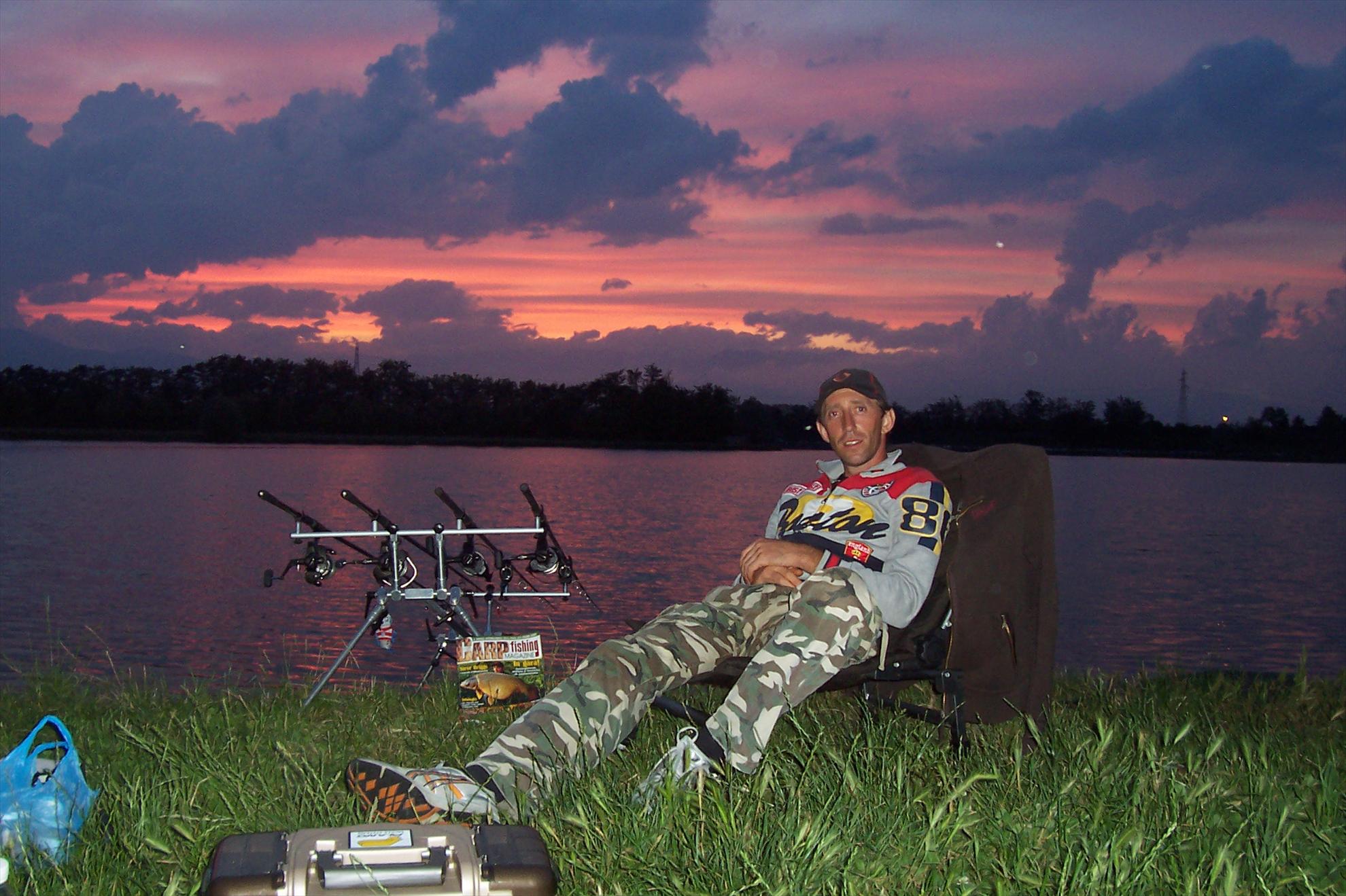 florian tanasa  Partide de pescuit cu prietenii. - pescuit-009.jpg